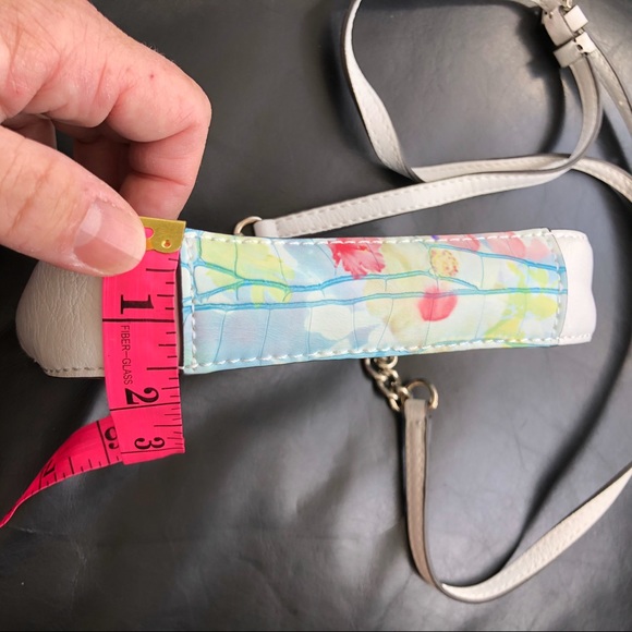 Flowers Accent Guess Small Purse - Picture 9 of 9